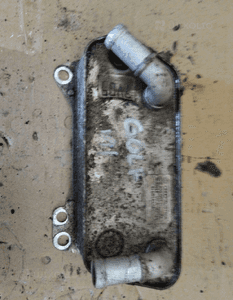 Chłodnica oleju vw golf vii audi A3 8V seat leon iii 2.0 tfsi 02E409061D 1