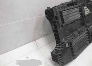 Ford focus MK4 18- żaluzja roleta pas przedni wzmocnienie 1