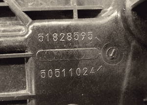 PODSTAWA AKUMULATORA ALFA ROMEO GIULIETTA 51828595 50511024 3