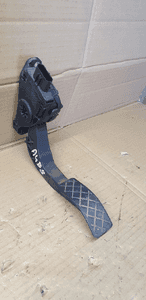 Pedał potencjometr gazu Audi A4 B8 8K1721523 2