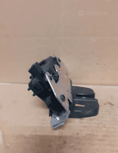 Zamek klapy bagażnika opel astra  nr 495058724 3