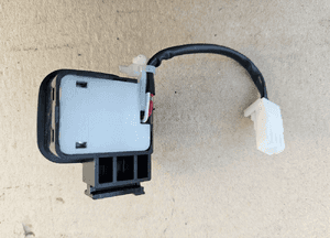 Toyota Avensis T27 sterownik przełącznik regulacji kierownicy 2