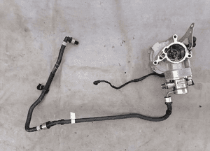 Waku vacu wakum pompa Vw Golf 8 VIII 2.0tsi 06Q145100F 1