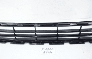Polestar 2 2020- atrapa kratka środkowa zderzaka przód 31663679 3