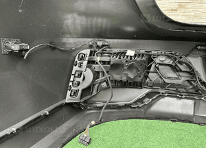 Klapa zderzak tył tylna lampy tylne bmw 7 G70 m pakiet 416 13