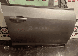 Drzwi prawy przód opel astra j Z179 2