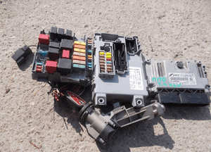 ALFA ROMEO MITO 1.4 16v KOMPUTER ZESTAW STARTOWY 1