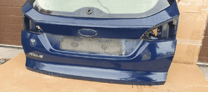 Klapa bagażnika tył Ford Focus MK3 Kombi RB 6