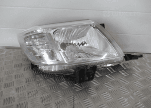 Lampa przednia przód prawa lewa toyota hilux vii lift 2013-2015 1