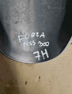 = HONDA NSS 300 FORZA 13-16 BŁOTNIK PRZÓD PRZEDNI NADKOLE OWIEWKA 6