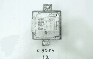 WZMACNIACZ HARMAN MERCEDES W223 W447 A2439008400 1