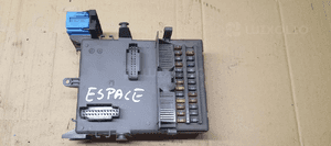 Moduł skrzynka BSI bezpieczników Renault Espace IV 8200283812 8200004201E 4