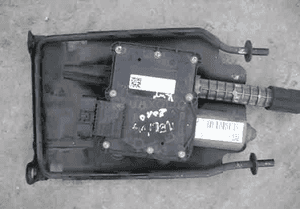Opel Meriva II B mechanizm sterownik hamulca ręcznego 1