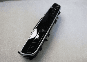 Mercedes W213 panel sterowania radiem nawigacją 5