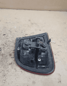 Lampa prawa tylna w klapie seat leon i 2