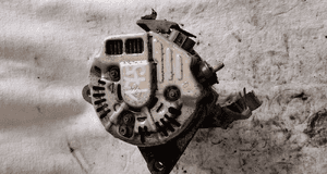 Alternator toyota rav 4 RAV4 iv ii 2.0 vvti 27060-28110 1