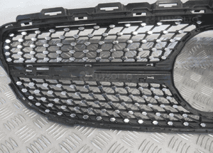 Grill grill atrapa mercedes c-klasa amg W205 2014-2018 4