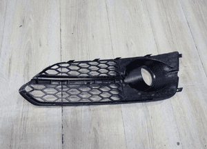KRATKA ZDERZAKA LEWA AUDI A8 D4 S8 LIFT oryginał 12