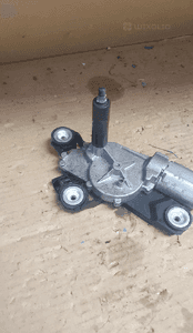 SILNICZEK WYCIERACZKI TYLNEJ FORD FOCUS MK2 1.8TDCI 0390201875 5