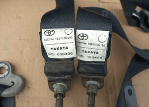Toyota Yaris II   pas bezpieczeństwa przód przedni prawy   06-11 2