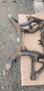 Wózek sanki belka zawieszenia tył VW Touareg 7L0500041 8