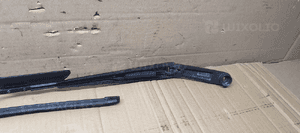 Ramie wycieraczki lewy przód Mazda Premacy 4