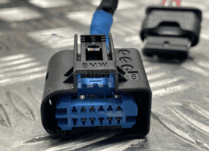 BMW F30 F35 F36 WIĄZKA PRZEWODÓW SILNIKA 8635695 13