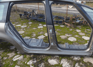 Citroen C4 grand picasso próg prawy słupek