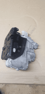 Zamek prawy przód Audi A4 B6 B7 8E2837016AA 4