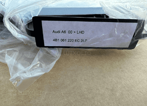 Dywaniki welurowe Audi A6 4B1061220EC 2LP przód 2