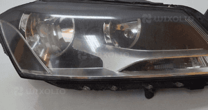 Lampa przednia prawa vw passat B7 6