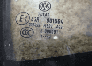 Szyba karoseryjna prawa vw polo 6R 4