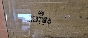 Szyba prawy przód przednia prawa VW FOX 3D AS2 08r 4
