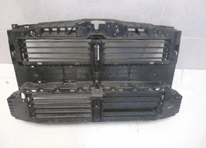 Ford focus MK4 18- żaluzja roleta pas przedni wzmocnienie 2