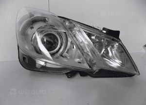 Mercedes E Klasa w207 Lampa przednia R - 11006 2