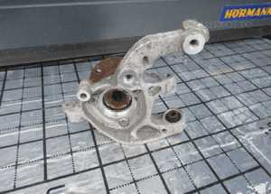 PIASTA ZWROTNICA TYŁ TYLNA LEWA VW GOLF VII 7 4x4 4