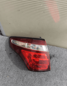 Lampa tył tylna lewa citroen C4 picasso oryginał wysyłka! 1