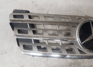 Mercedes ml W164 lift atrapa grill A1648801985 2