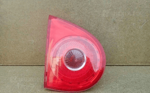 Lampa lewa tylna tył vw passat golf v 5 hb 1K 1