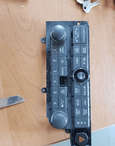 panel radia nissan quest