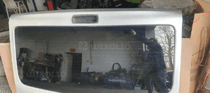 Klapa bagażnika tył Opel VIVARO B TRAFIC III 4
