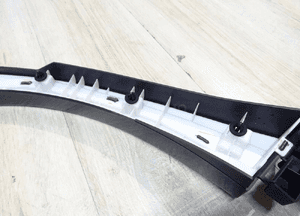 Subaru LEGACY 4/OUTBACK listwa lewa tył uz9813 mhm 9