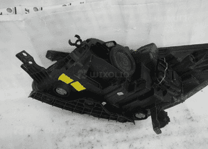 Ford kuga MK2 zwykła bdb lampa przednia prawa 8