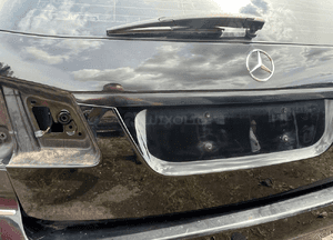 Mercedes W212 kombi klapa 197 tył oryginał w kolor 3