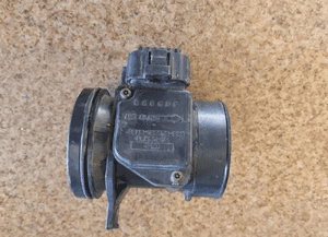 Przepływomierz powietrza ford focus MK1 1.8 tdci 98AB-12B579-B3B 1