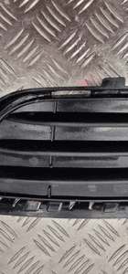 Bmw F25 kratka zderzaka prawa boczna 7338514 6