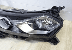 LAMPA prawa PRZÓD CITROEN DS3 CROSSBACK 9820840580 11