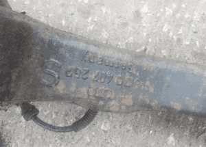 VW Passat B5 Audi A4 zwrotnica piasta przod prawa lewa 1.9TDI 8D0407257  8D0407258 S AM 2