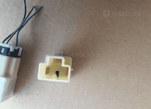 Przerywacz kierunkowskazów Mazda Premacy MPV 626 lift C100 66 830 2