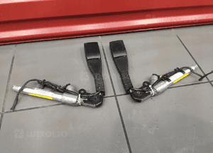 Bmw X5 E70 napinacz pirotechniczny prawy przód zapinka pas sprawny oryginał 1